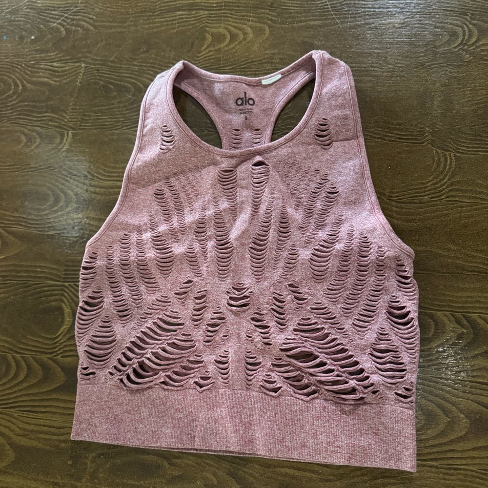 Alo Yoga Cutout Crop top